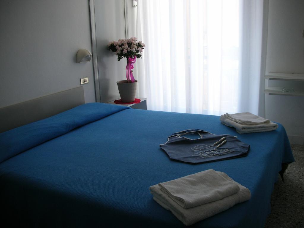 Hotel Gemma Ріміні Номер фото