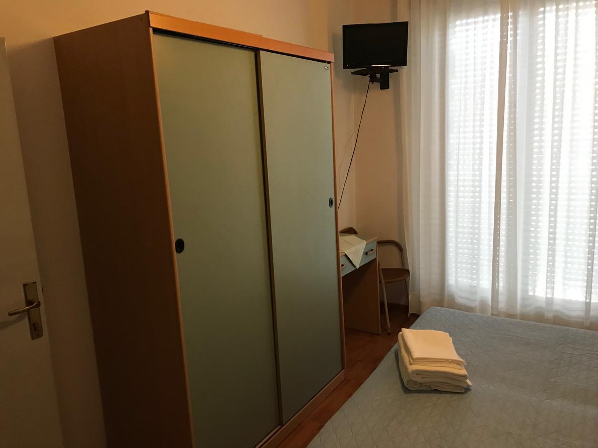 Hotel Gemma Ріміні Екстер'єр фото